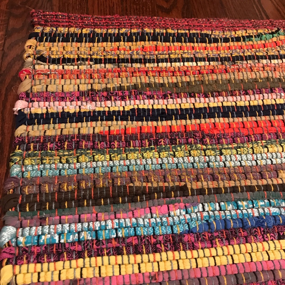 Chindi | Colorful Woven Rag Rug - Picture 4 of 5